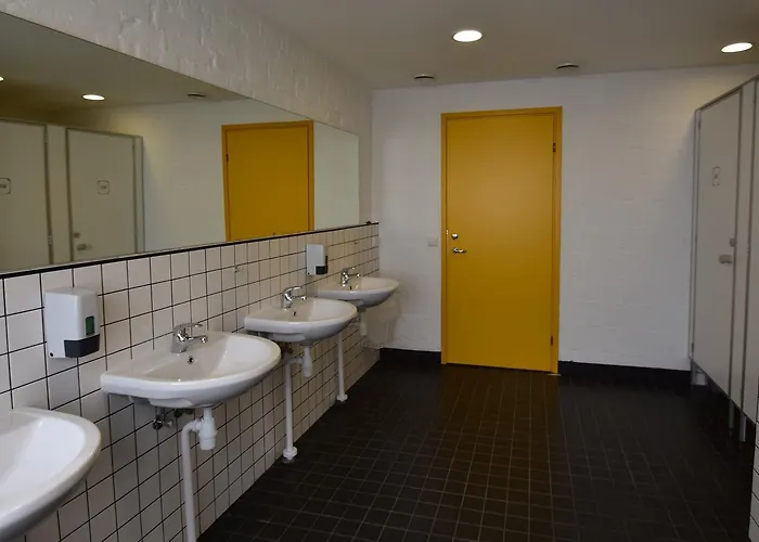 Saare Automatic Hostel *